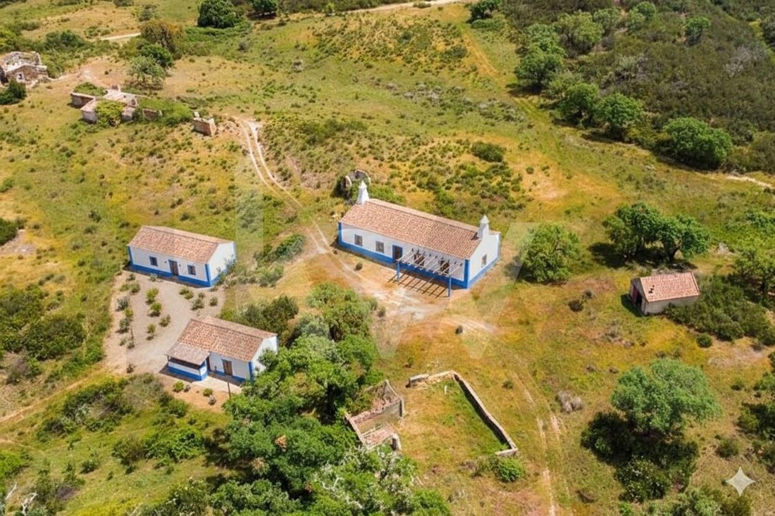 Land in Santiago do Cacem, Santa Cruz e Sao Bartolomeu da Serra, Setubal, Portugal 2 - 17137870