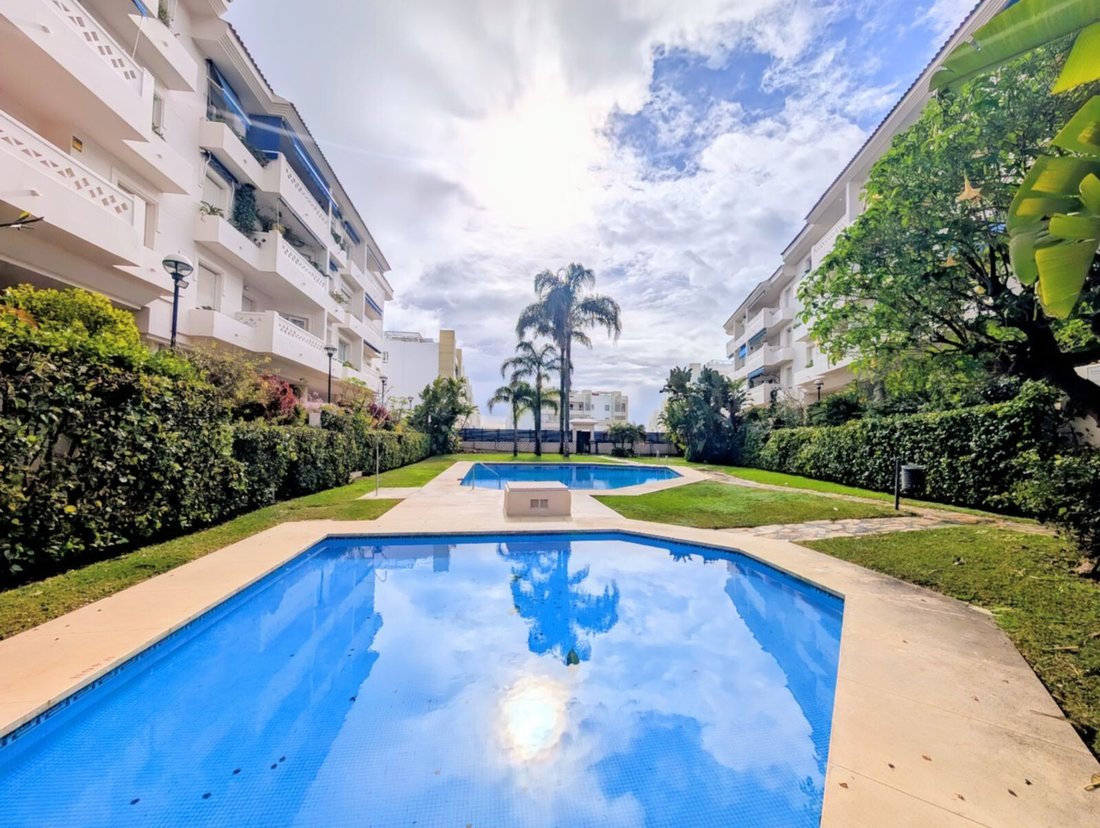Penthouse in San Pedro de Alcantara, Andalusia, Spain 1 - 17137895