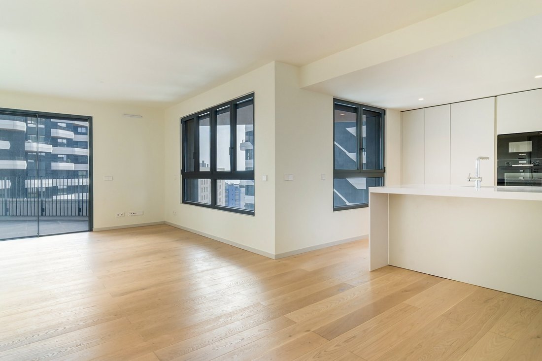Apartment in Arroios, Lisbon, Portugal 3 - 17138984