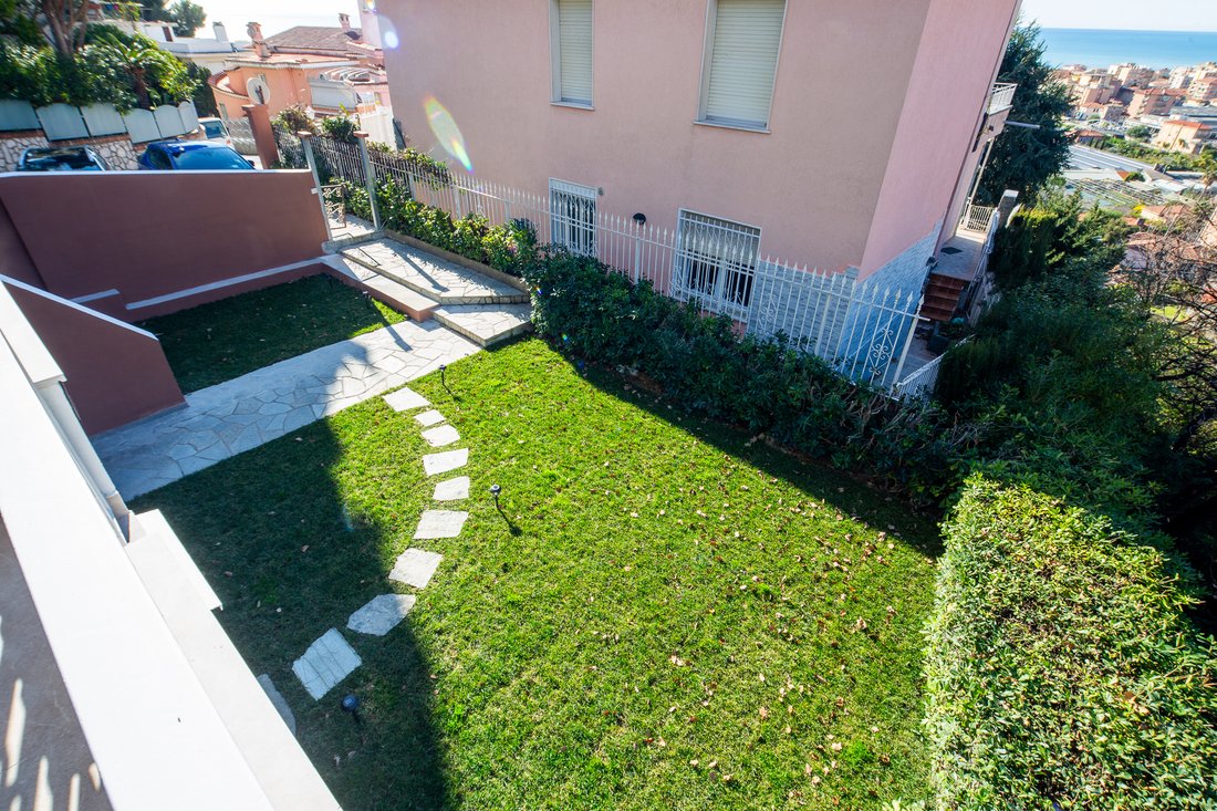 Apartment in Bordighera, Liguria, Italy 5 - 16819355