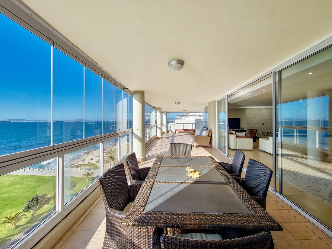 Apartment in Cape Town, Western Cape, South Africa 3 - 17138881