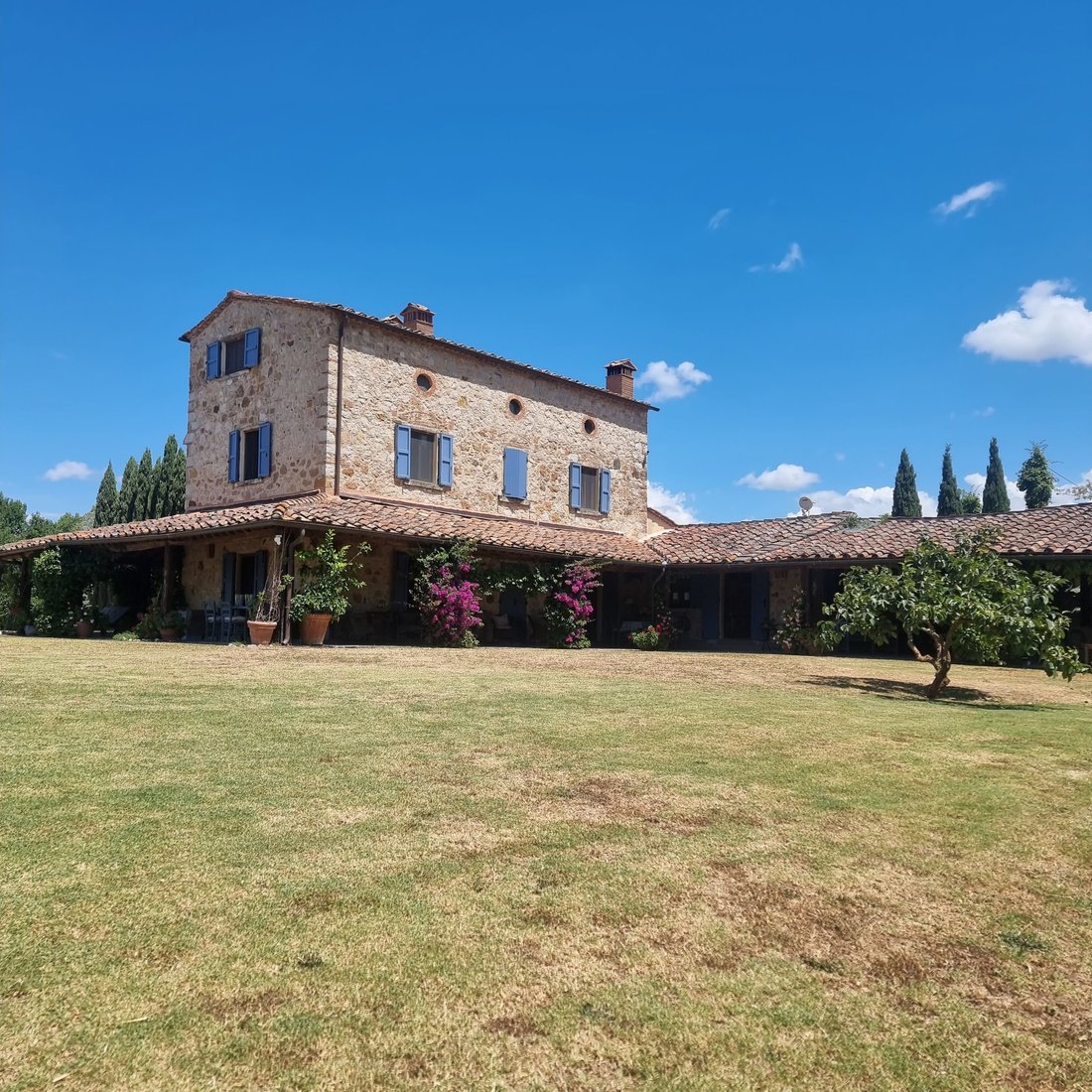 Villa in Riparbella, Tuscany, Italy 2 - 17139142