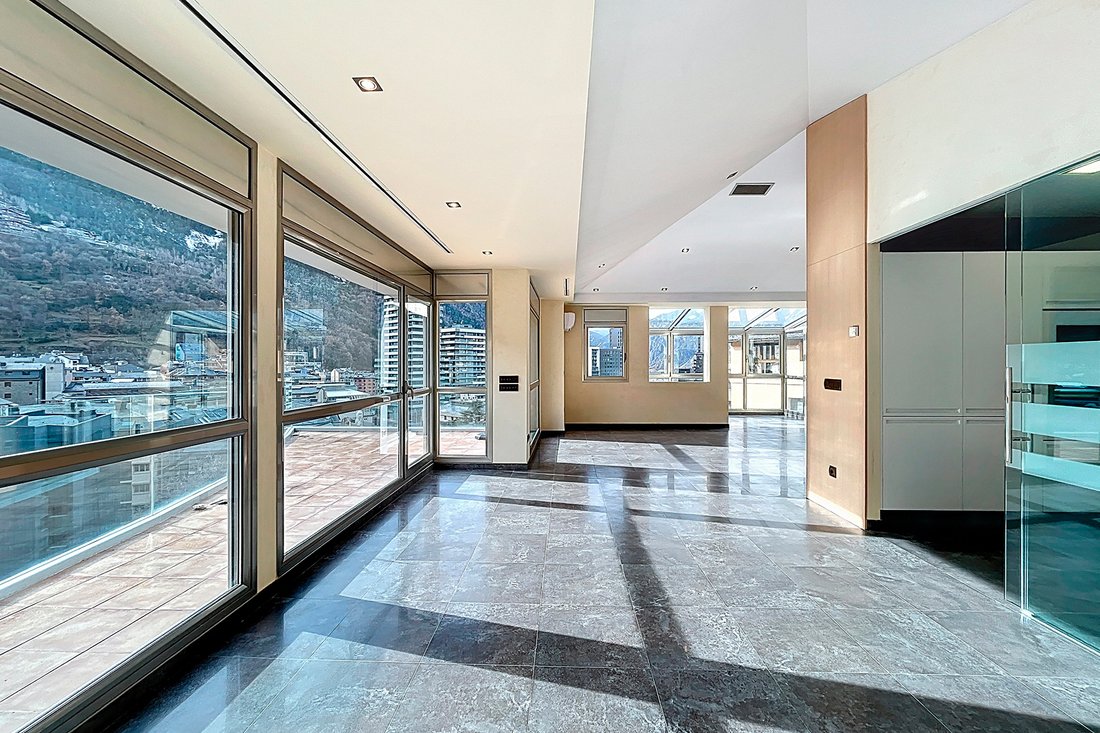 Apartment in Escaldes-Engordany, Escaldes-Engordany, Andorra 1 - 17139270