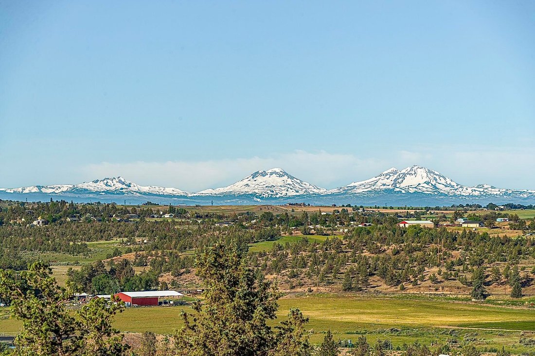 House in Madras, Oregon, United States 3 - 17139832