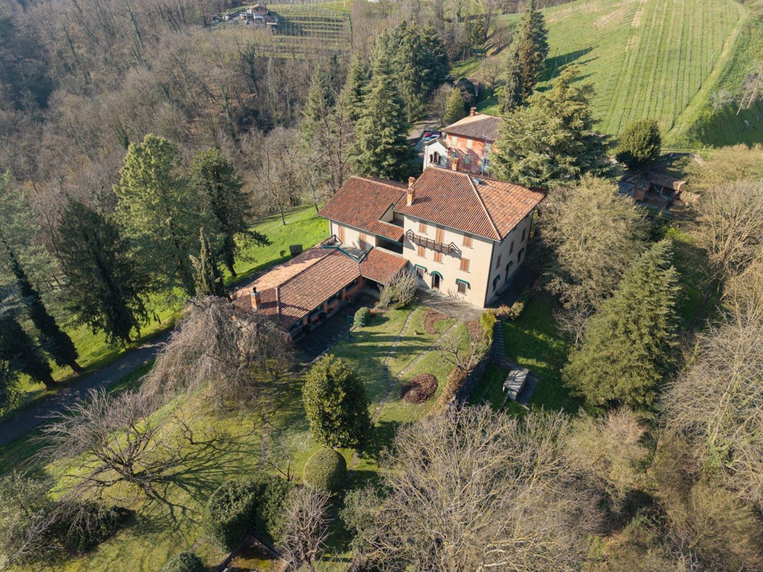 Villa in Sorisole, Lombardy, Italy 1 - 17139777