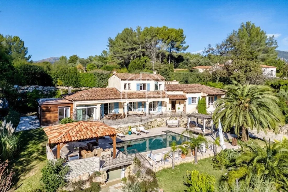 Villa in Le Rouret, Provence-Alpes-Côte d'Azur, France 5 - 17139599