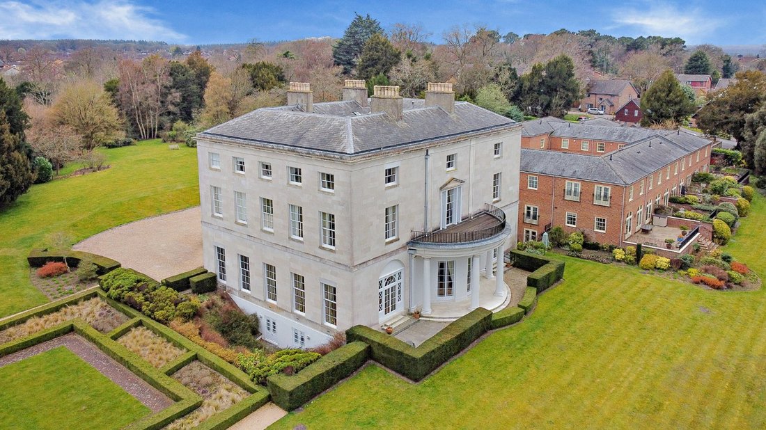 Apartment in Purley On Thames, England 1 - 17139706