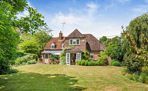 House in Ashampstead Common, Ashampstead, England 1