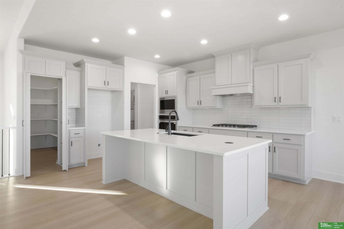 House in Omaha, Nebraska, United States 3 - 17139760