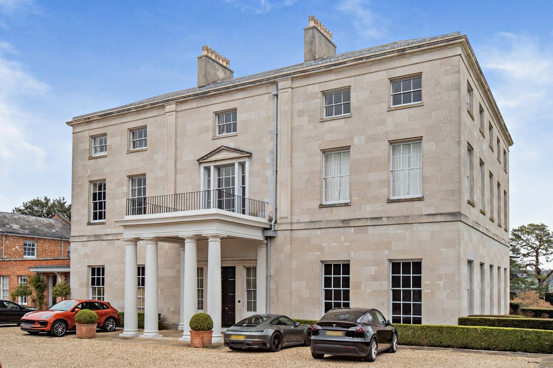Apartment in Purley On Thames, England 2 - 17139706