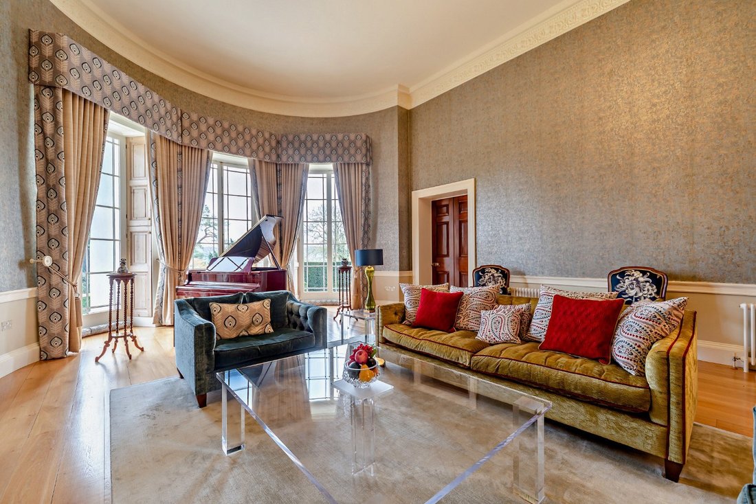 Apartment in Purley On Thames, England 3 - 17139706