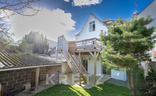 House in Kerguelen-Quehello Congard-Maison Rou, Larmor-Plage, France 1