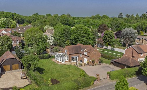 Casa a Upper Basildon, Inghilterra 1