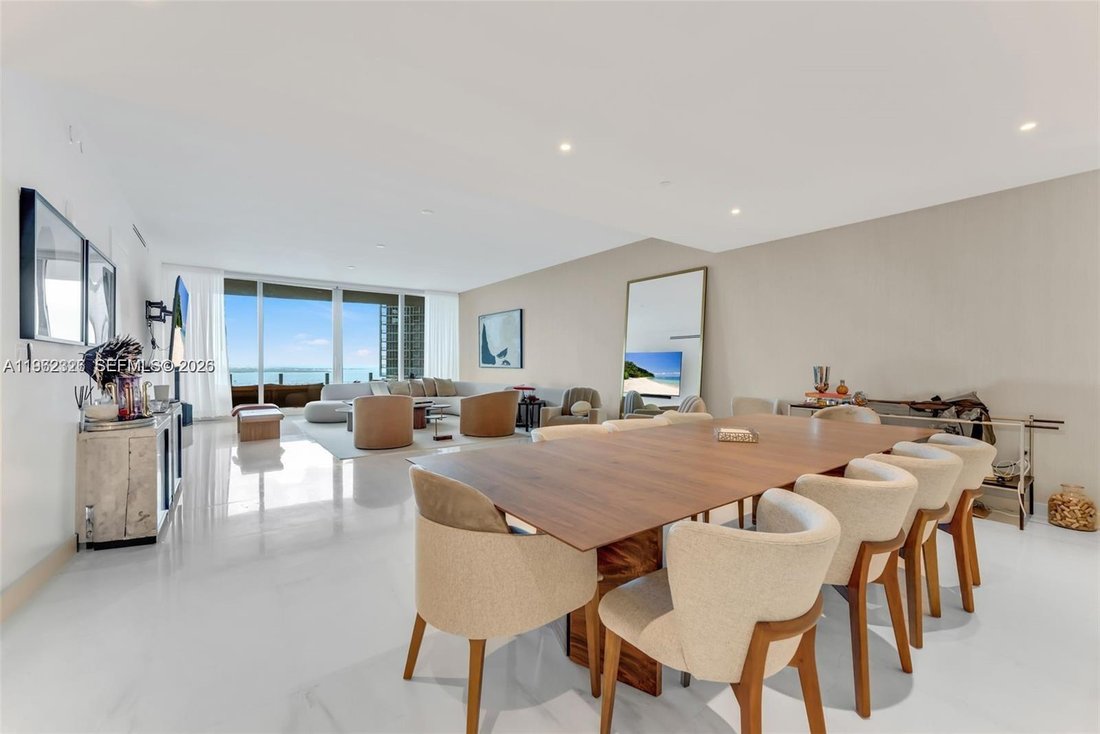 Condominium In Miami In Miami, Florida, United States For Sale (17139534)
