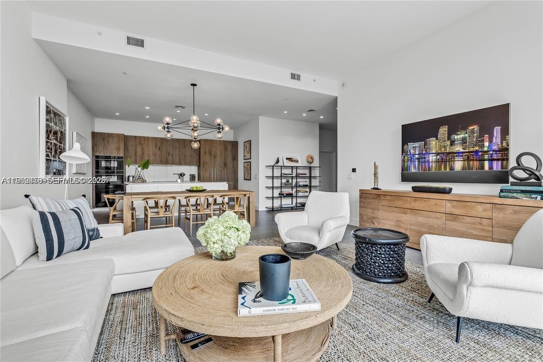 Condo in Miami, Florida, United States 4 - 17139537