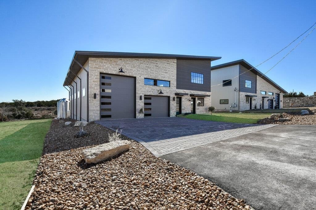 House in The Hills, Texas, United States 2 - 17102310