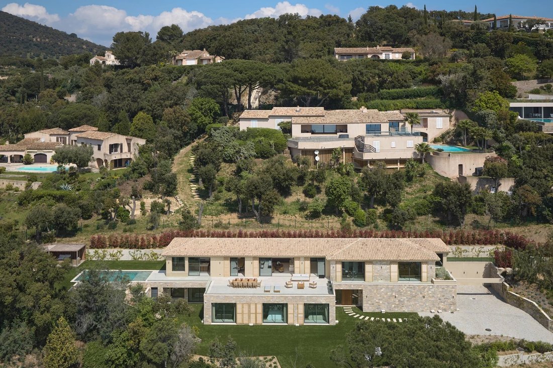 Villa in Grimaud, Provence-Alpes-Côte d'Azur, France 4 - 17139735