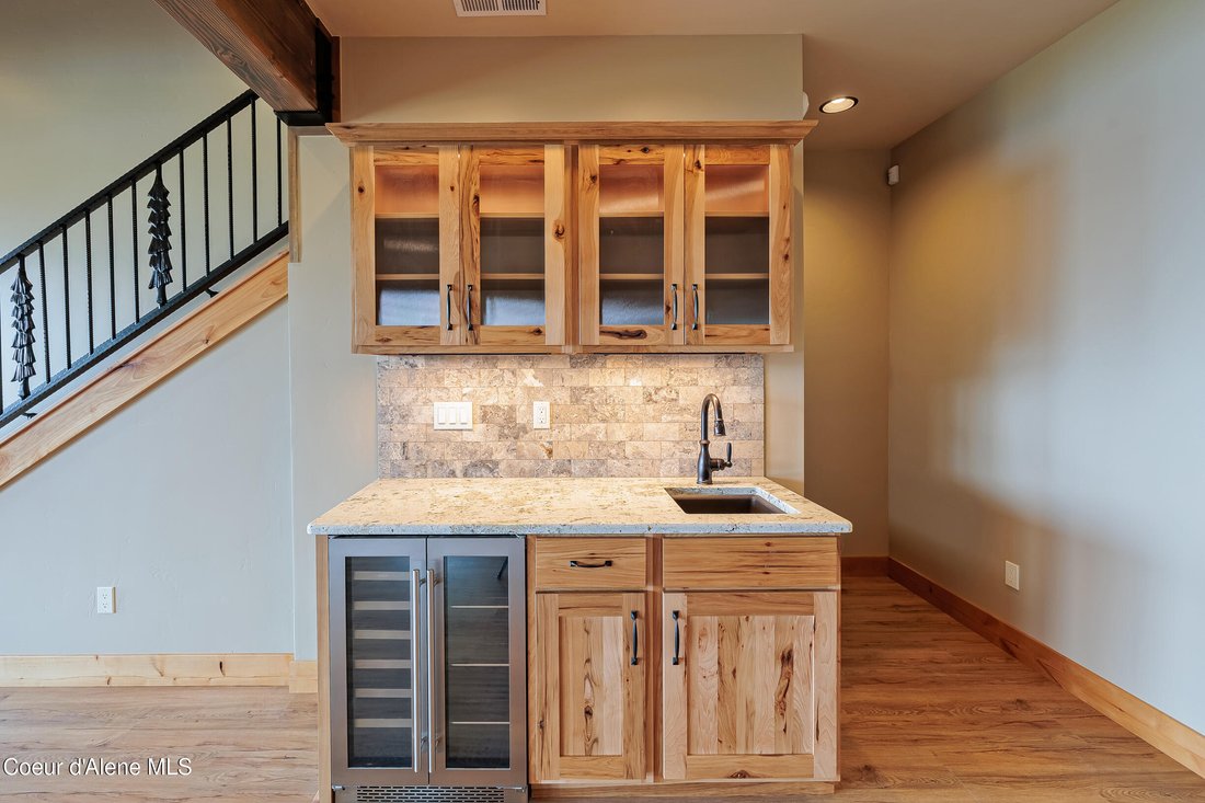Condo in Nordman, Idaho, United States 5 - 17139432