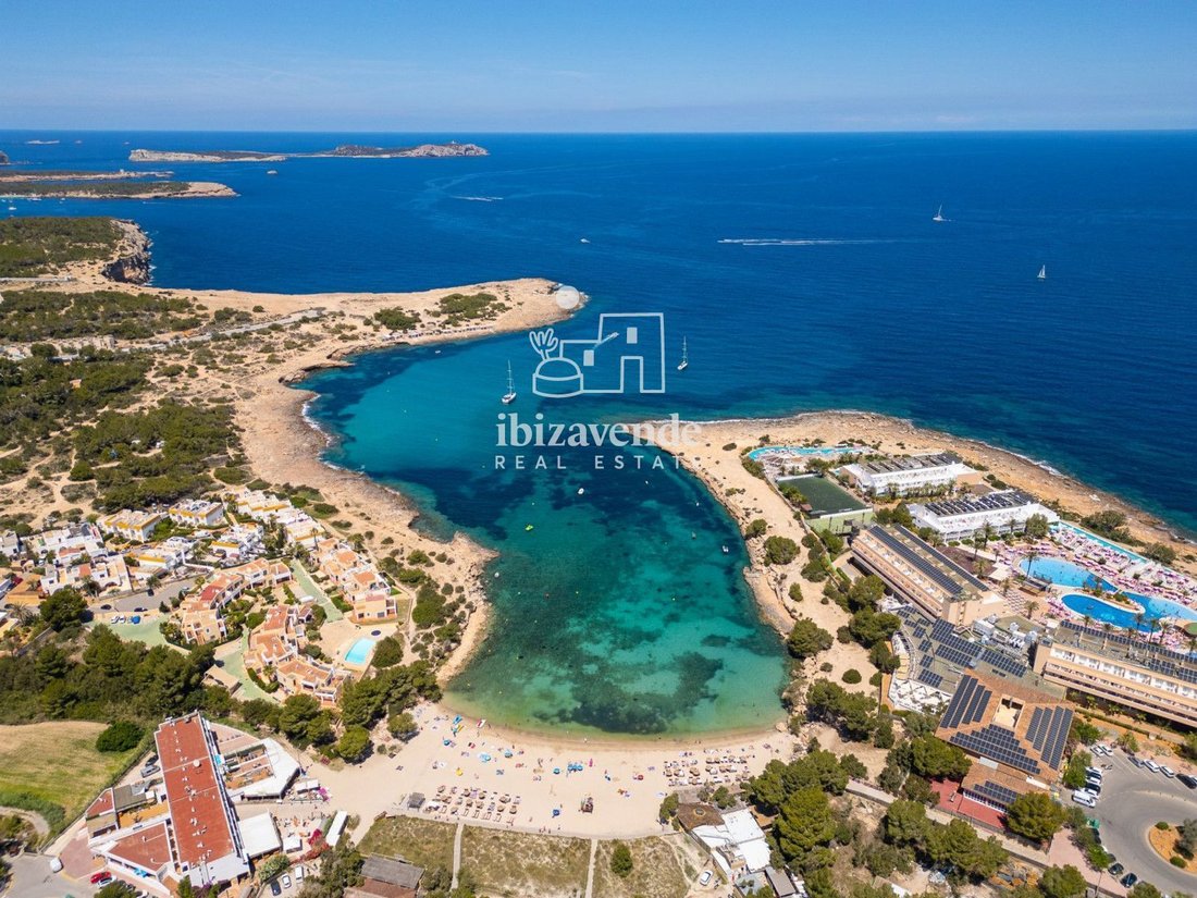 Villa in Sant Josep de sa Talaia, Balearic Islands, Spain 2 - 17139837