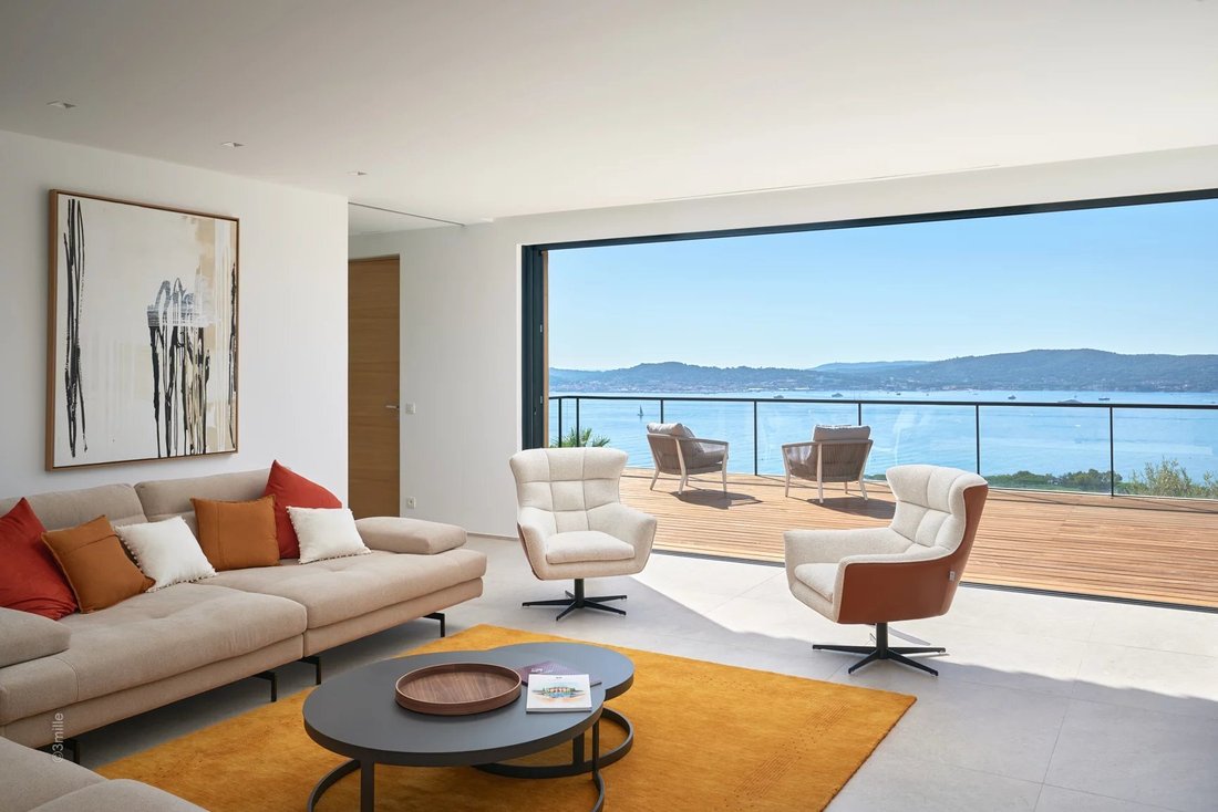 Villa in Sainte-Maxime, Provence-Alpes-Côte d'Azur, France 4 - 17139718