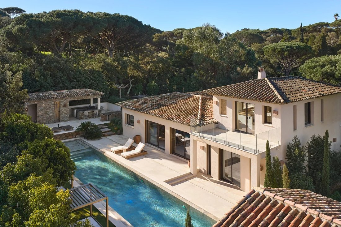 Villa in Ramatuelle, Provence-Alpes-Côte d'Azur, France 1 - 17139776