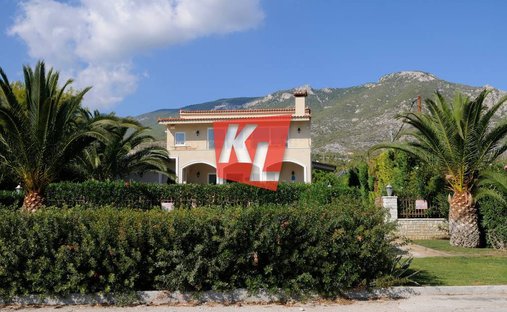 House in Community of Kineta, Megara, Greece 1