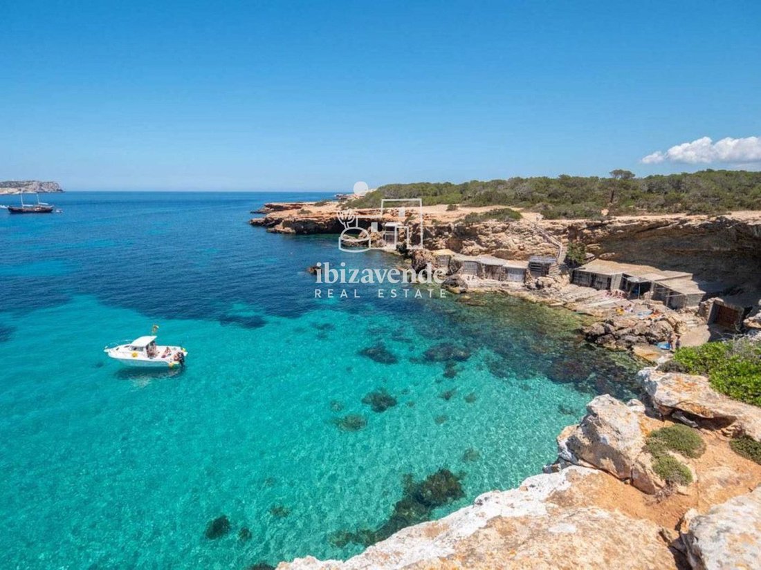 Villa in Sant Rafel de sa Creu, Sant Antoni de Portmany, Balearic Islands 4 - 17139812