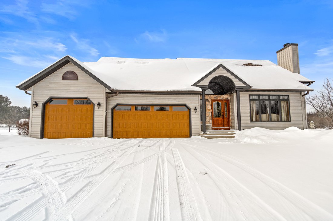 House in Park Falls, Wisconsin, United States 1 - 17141239
