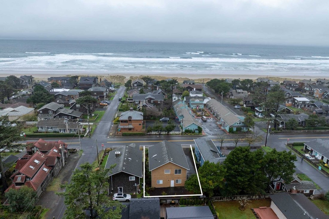 House in Cannon Beach, Oregon, United States 4 - 16657623