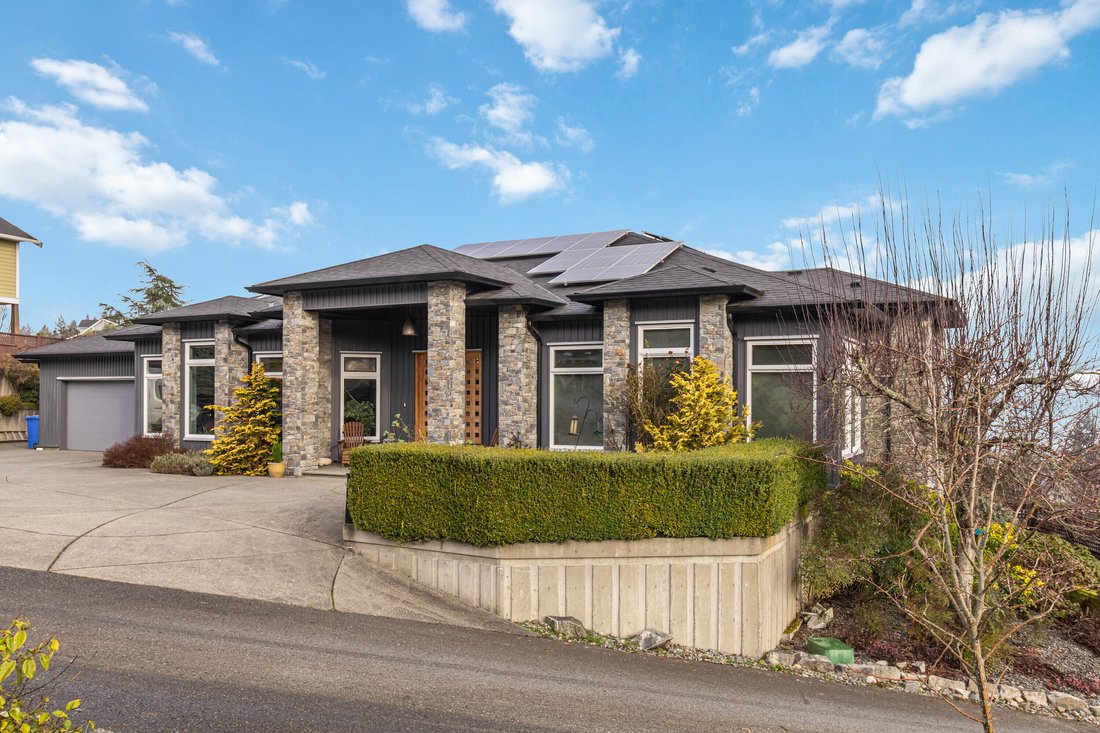 House in Mill Bay, British Columbia, Canada 2 - 17141291