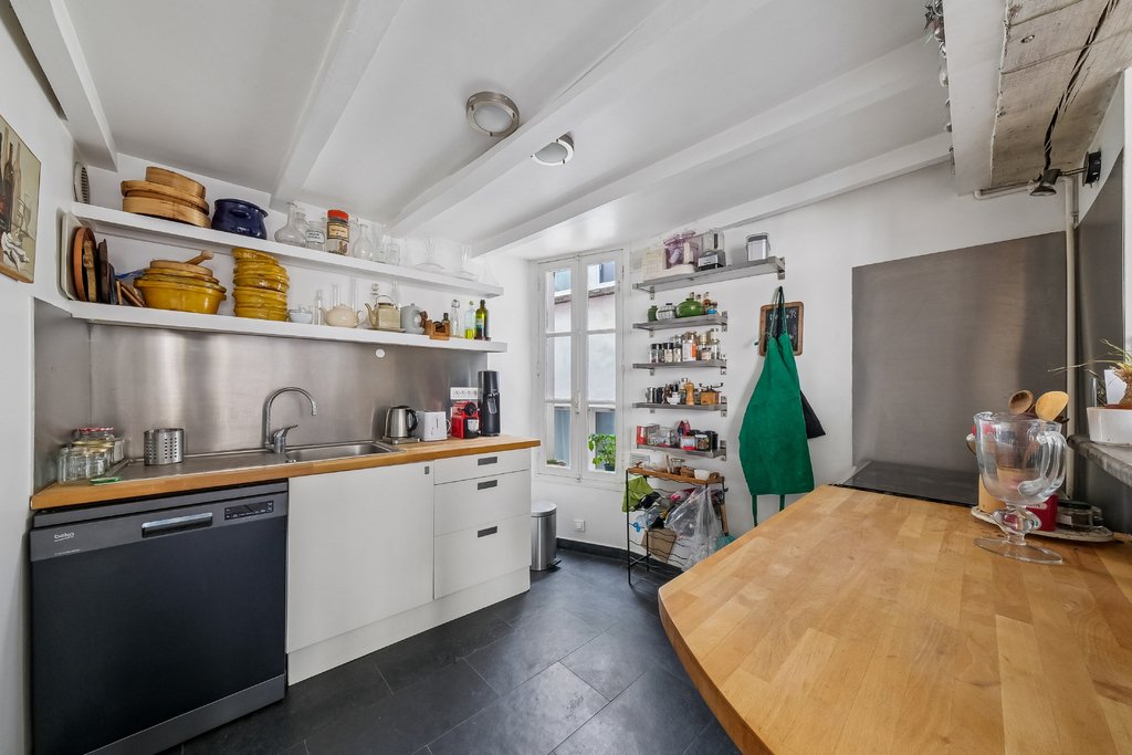 Apartment in Les Halles, Paris 1er Arrondissement, Paris 5 - 17142380