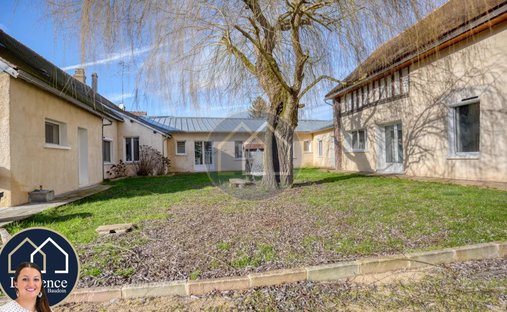 Sale Manor 735 M² 17 Rooms