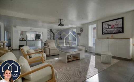 Sale Manor 735 M² 17 Rooms