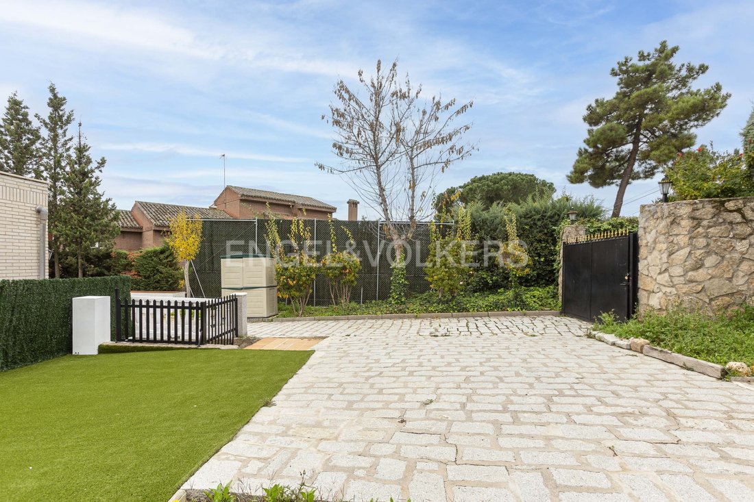 House in Boadilla del Monte, Comunidad de Madrid, Spain 4 - 17143131