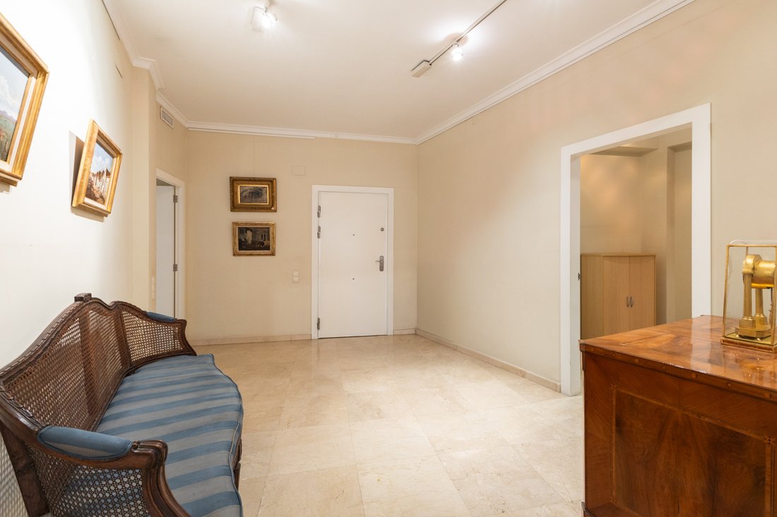 Apartment in Ciutat Vella, Valencia, Spain 3 - 17143320