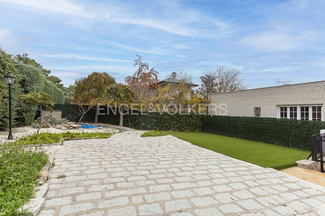 House in Boadilla del Monte, Comunidad de Madrid, Spain 3 - 17143131