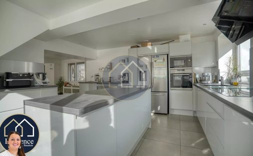 Sale Manor 735 M² 17 Rooms