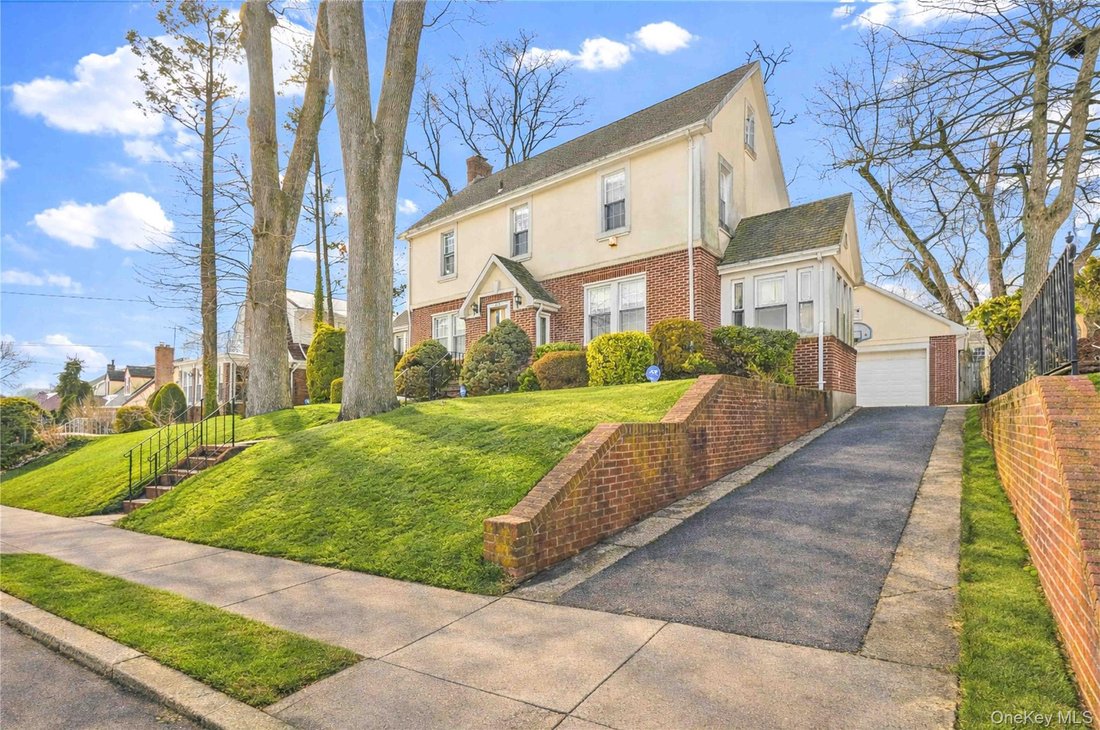 House in New York, New York, United States 3 - 17142152