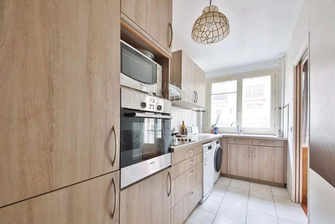 Apartment in Saint Lambert, Paris 15e Arrondissement, Paris 2 - 17140325
