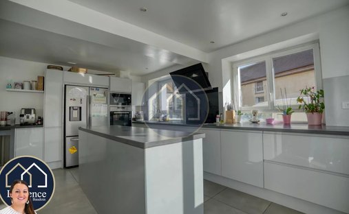 Sale Manor 735 M² 17 Rooms