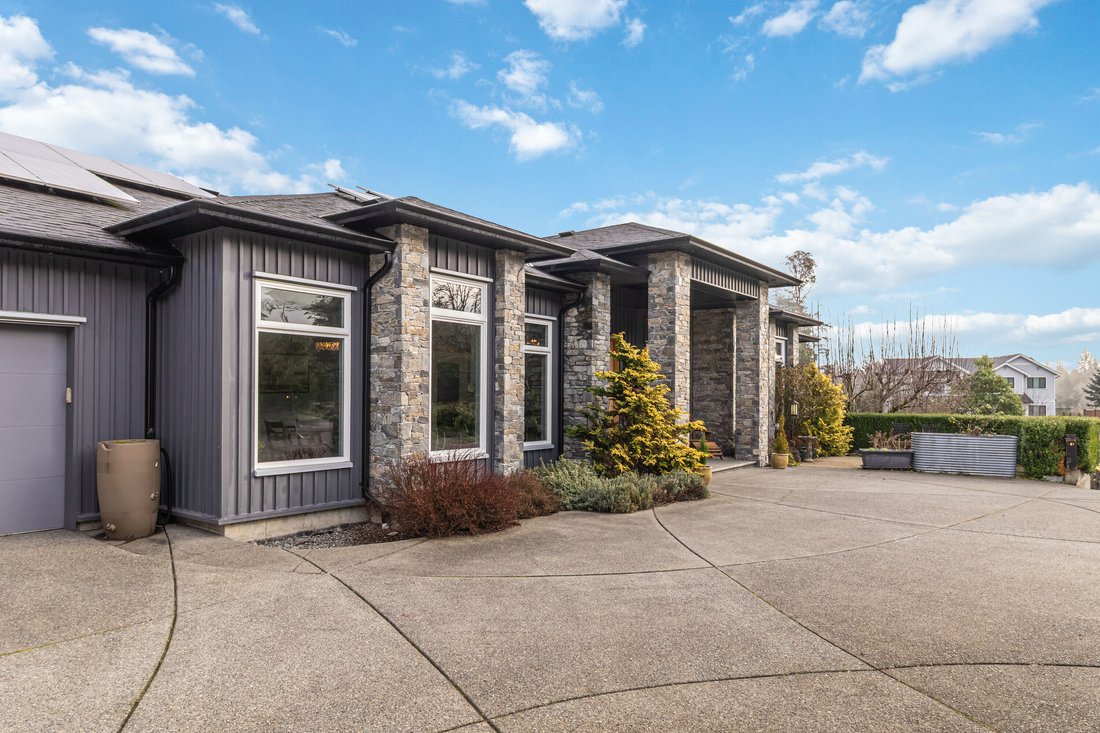 House in Mill Bay, British Columbia, Canada 4 - 17141291