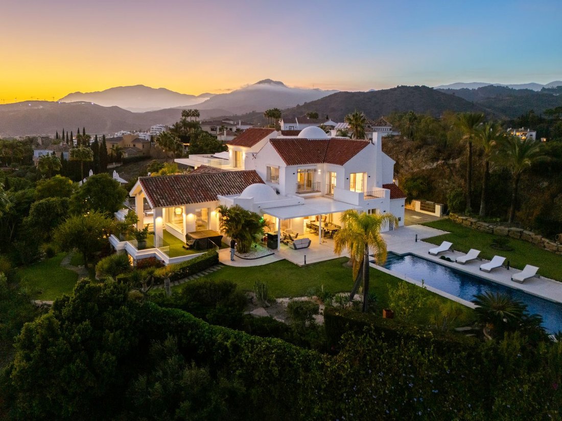 Villa in Benahavis, Andalusia, Spain 1 - 17140905