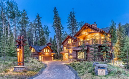 Casa a Canmore, Alberta, Canada 1