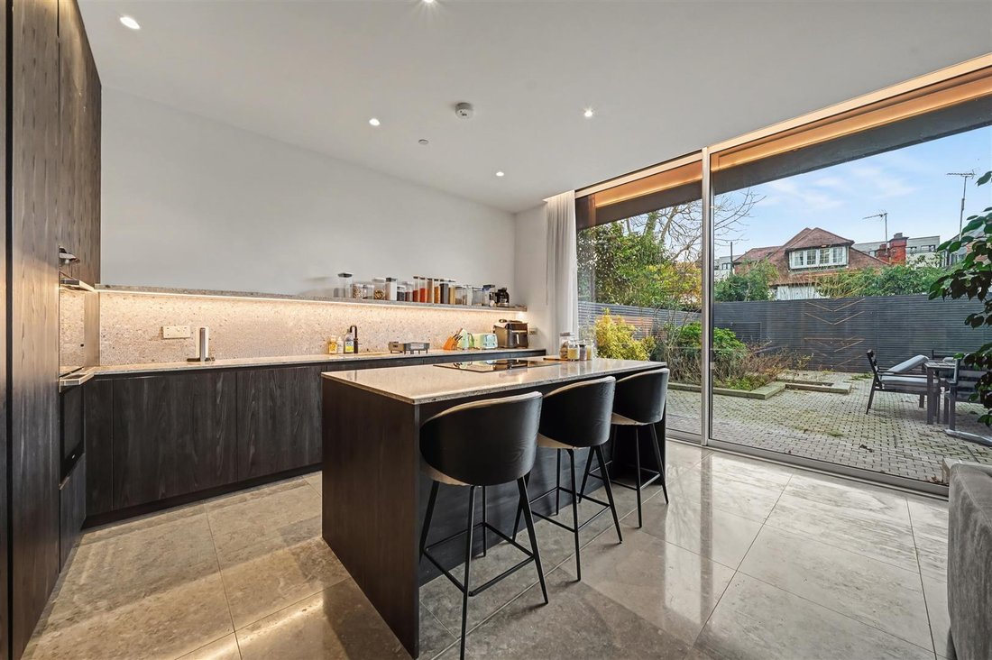 House in Childs Hill, Barnet, England 3 - 17141728