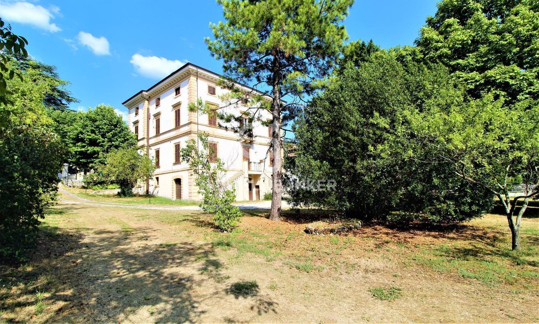 Villa in Sigillo, Umbria, Italy 1 - 17143581