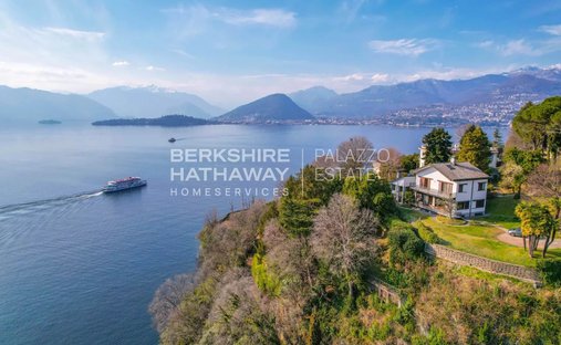 Villa a Laveno-Mombello, Lombardia, Italia 1
