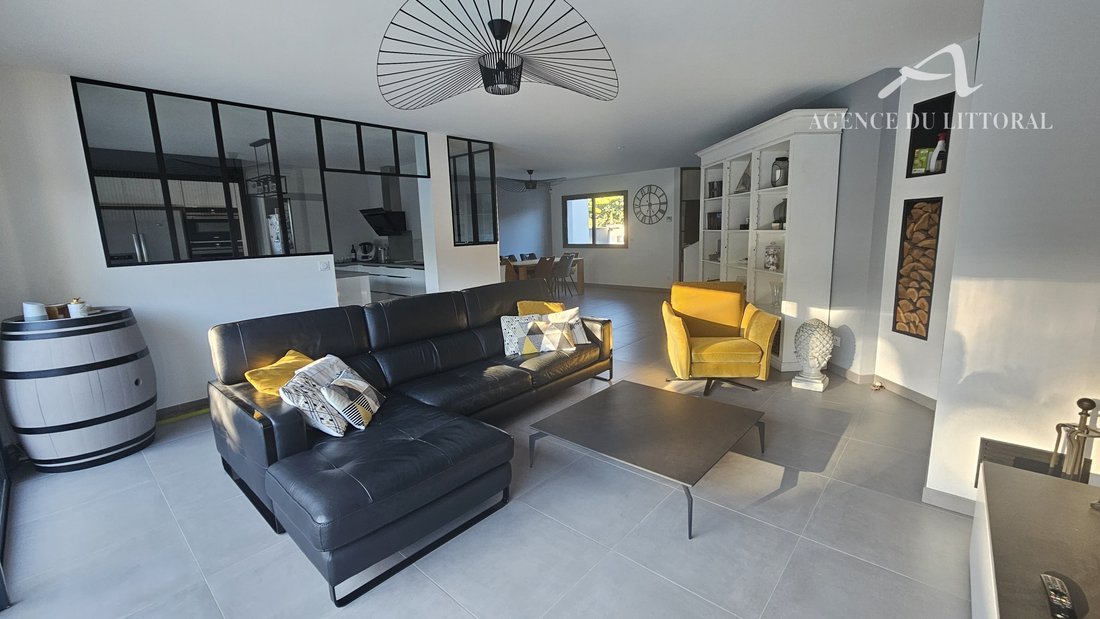 Villa in Nord Est, Andernos-les-Bains, France 3 - 17139907