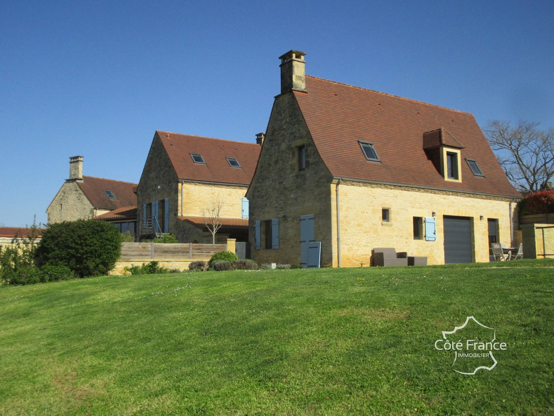 Estate in Temniac, Sarlat-la-Canéda, France 1 - 17140509