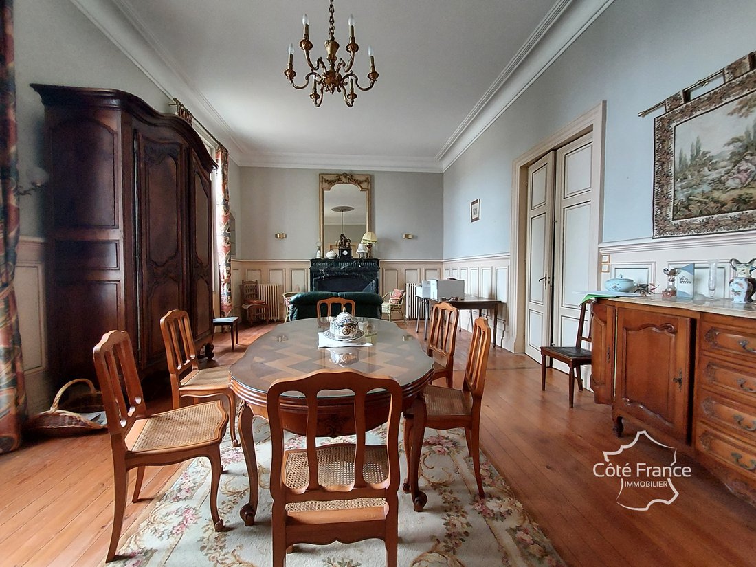 Estate in Cadillac-sur-Garonne, Nouvelle-Aquitaine, France 4 - 17140495