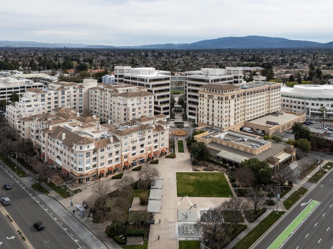 Condo in Cupertino, California, United States 1 - 17102029